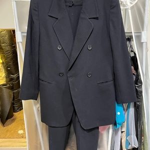 Jones navy blue wool pant suit; size 12